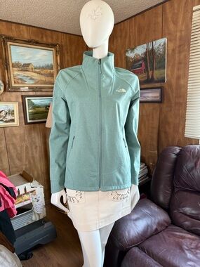 The North Face Women's Zip Softshell Jacket